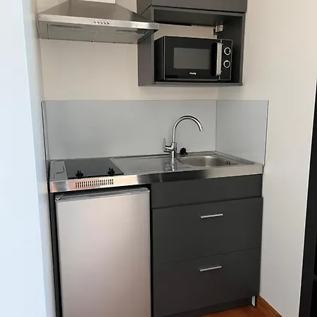 Petite Maison Entierement Equipee